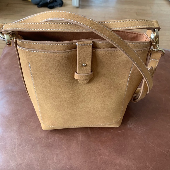 GAP Handbags - GAP Cute crossbody bag. Tan faux suede. New